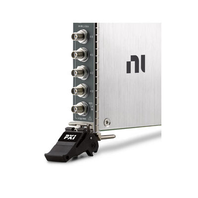Customizable 4-Channel PXI FlexRIO Digitizer with 3.3 V Voltage Family and 100 kΩ Input Impedance