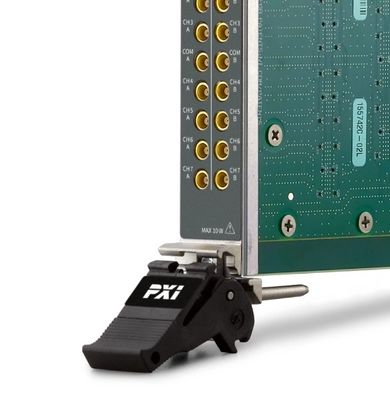 PXIe-2747 RF Multiplexer Switch Module 30V With Dual 8x1 Configuration For 2.7GHz Routing